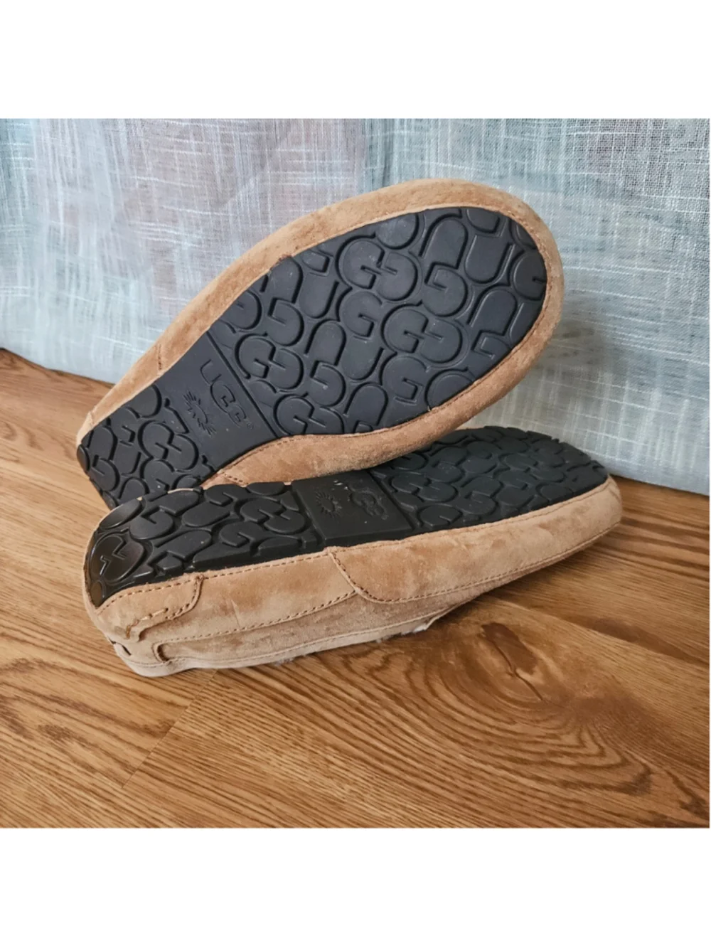 UGG Ascot Moccasin Slippers Faux Fur Mens 11 EEE